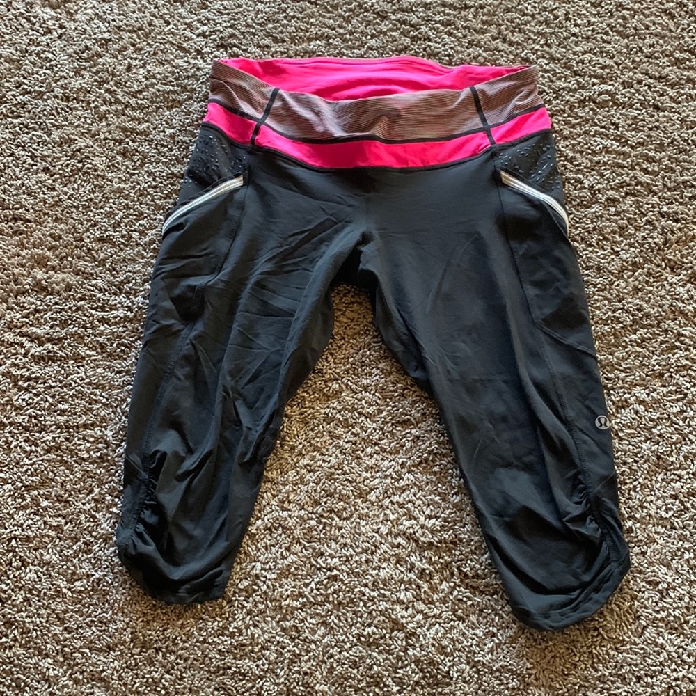 Lululemon training shorts/capris
